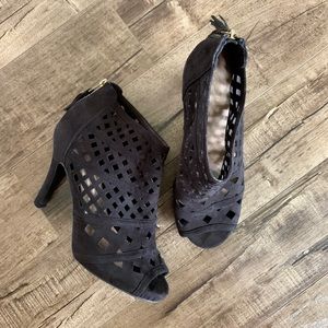 Never Worn Lane Bryant Size 10W Black Cage Heel